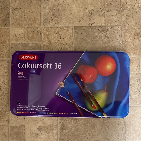 Colored Pencil Set - Derwent Coloursoft - Picture 1 of 2